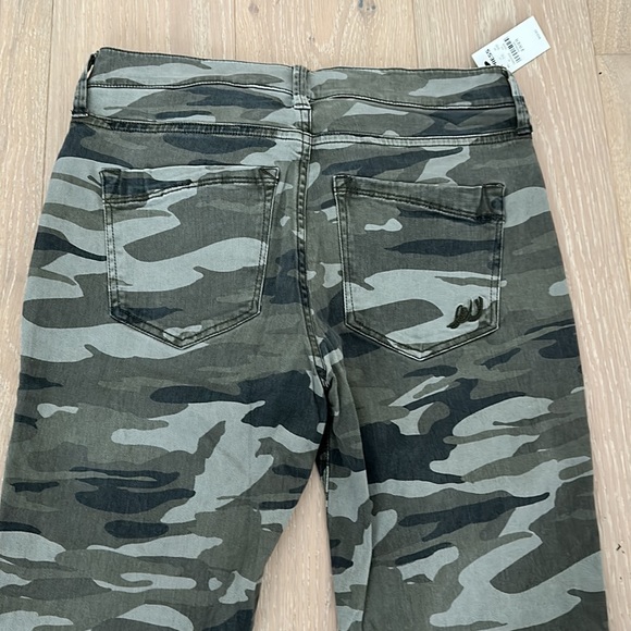 Express camouflage mid rise ankle legging - Picture 4 of 6